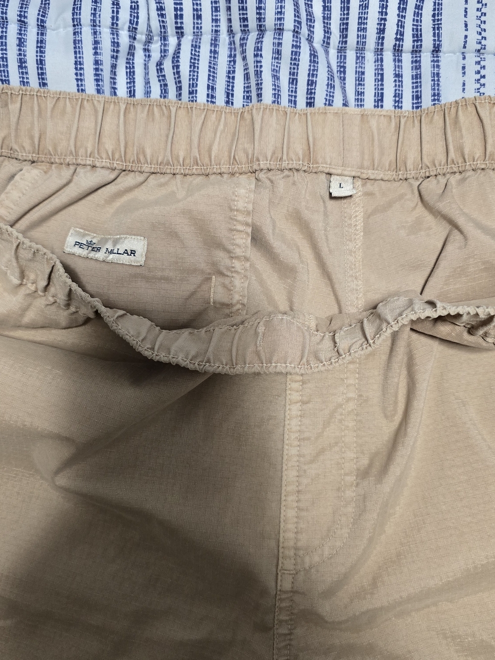 Peter Millar Men’s Khaki Elastic Waist Shorts